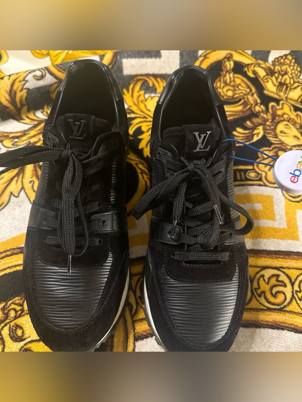 Louis Vuitton All Black Run Away Sneakers with Suede/EpiLeather 39 EUC unisex